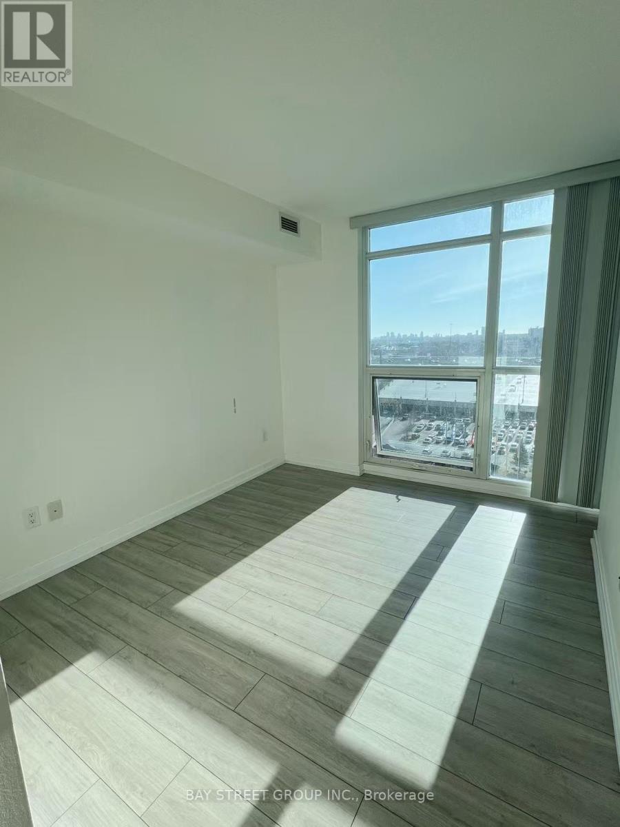 1111 - 33 Singer Court, Toronto, Ontario  M2K 0B4 - Photo 13 - C12569030