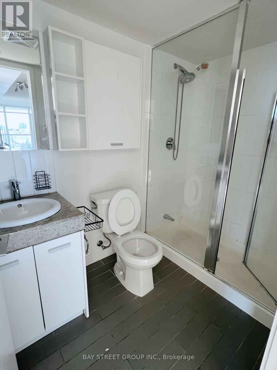 1111 - 33 Singer Court, Toronto, Ontario  M2K 0B4 - Photo 15 - C12569030