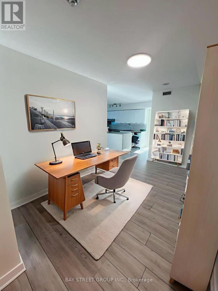 1111 - 33 Singer Court, Toronto, Ontario  M2K 0B4 - Photo 4 - C12569030