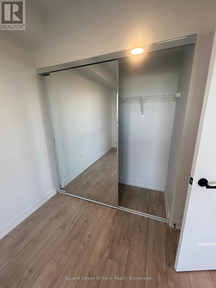 214 - 720 Whitlock Avenue, Milton, Ontario  L9E 1S5 - Photo 9 - W12588448