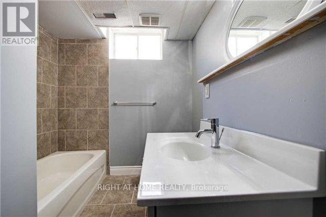 Bsmt - 316 Country Lane, Barrie, Ontario  L4N 5Z6 - Photo 2 - S12649886