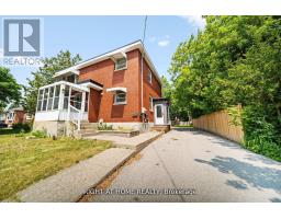 UPPER - 21 THOMSON STREET, Barrie, Ontario