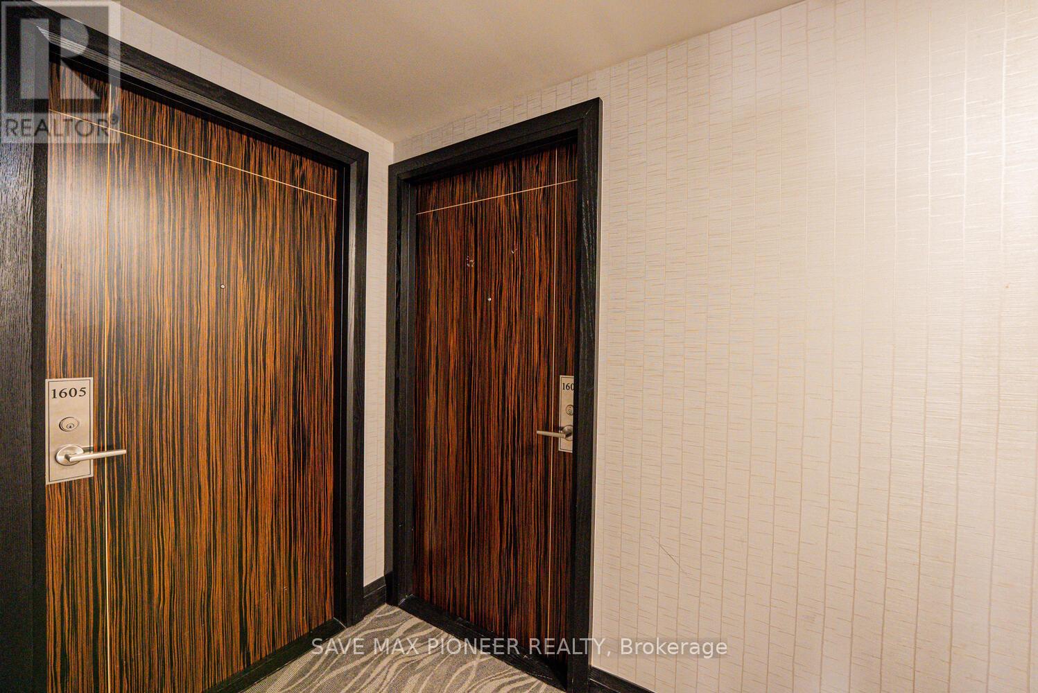 1606 - 349 Rathburn Road W, Mississauga, Ontario  L5B 0G9 - Photo 8 - W12649896