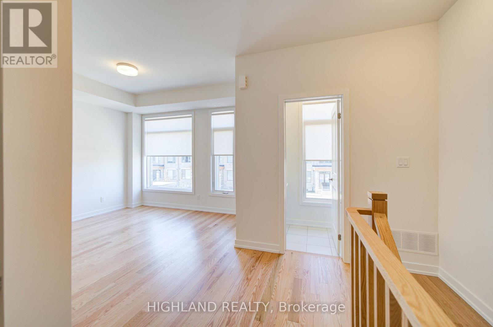 1126 Wheat Boom Drive, Oakville, Ontario  L6H 7W4 - Photo 16 - W12640032