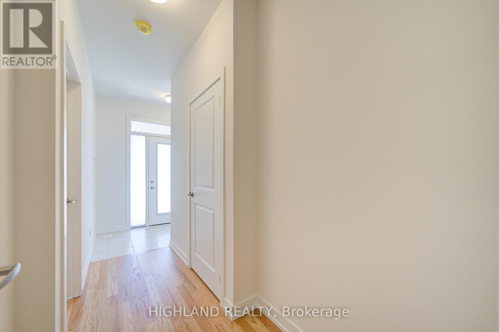 1126 Wheat Boom Drive, Oakville, Ontario  L6H 7W4 - Photo 12 - W12640032