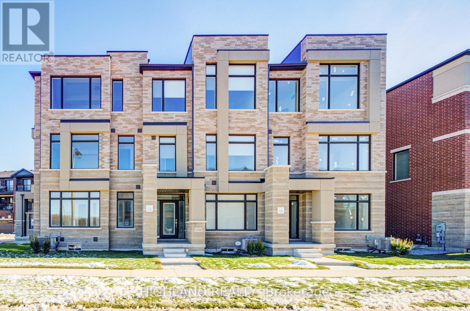 1126 WHEAT BOOM DRIVE, Oakville, Ontario