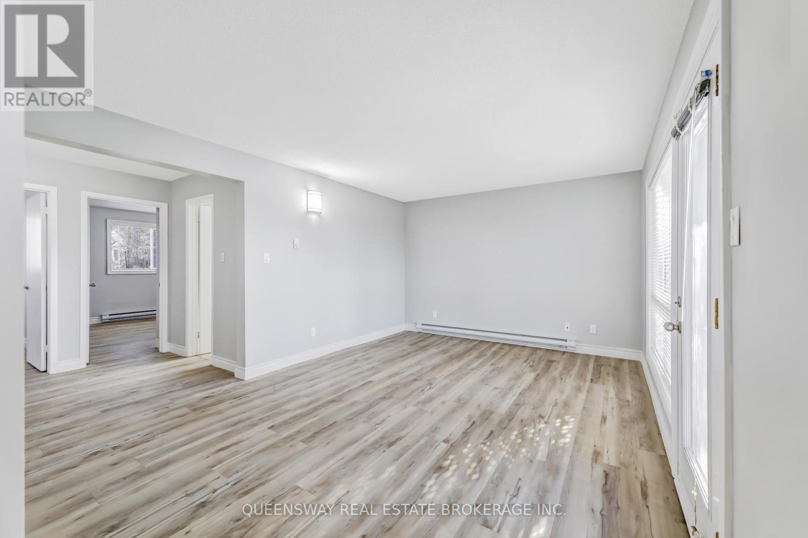 3 - 308 Prospect Street, Newmarket, Ontario  L3Y 3V2 - Photo 5 - N12649012