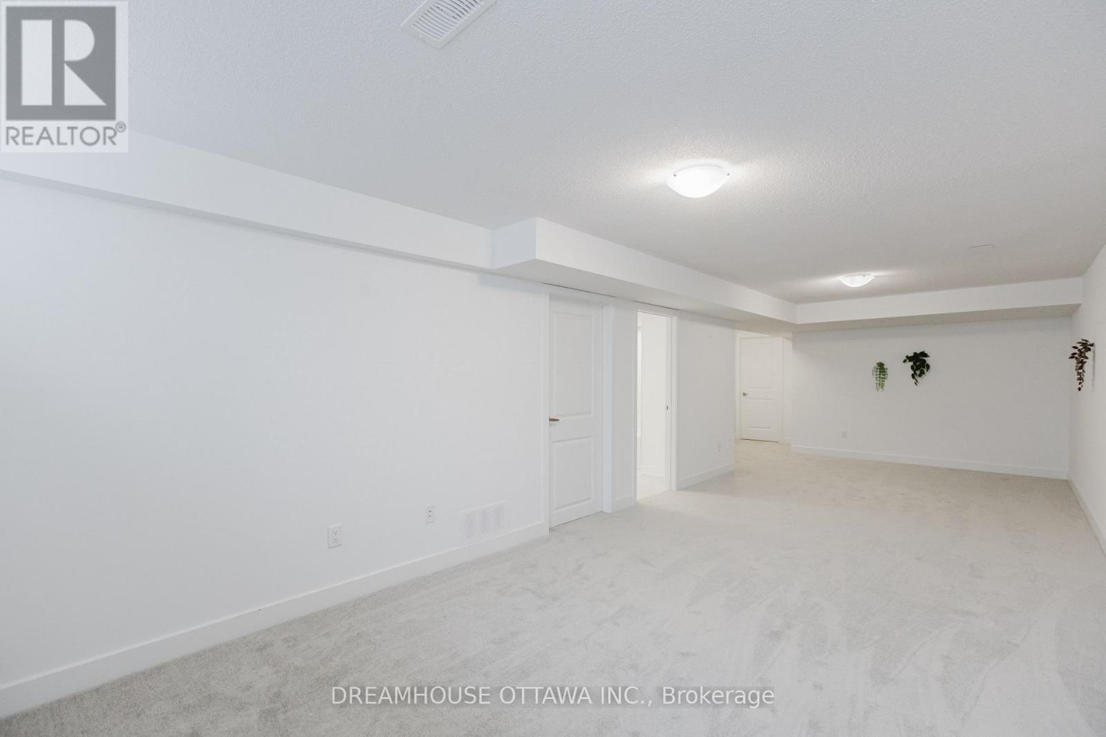 257 Finsbury Avenue, Ottawa, Ontario  K2S 2Y2 - Photo 35 - X12649904