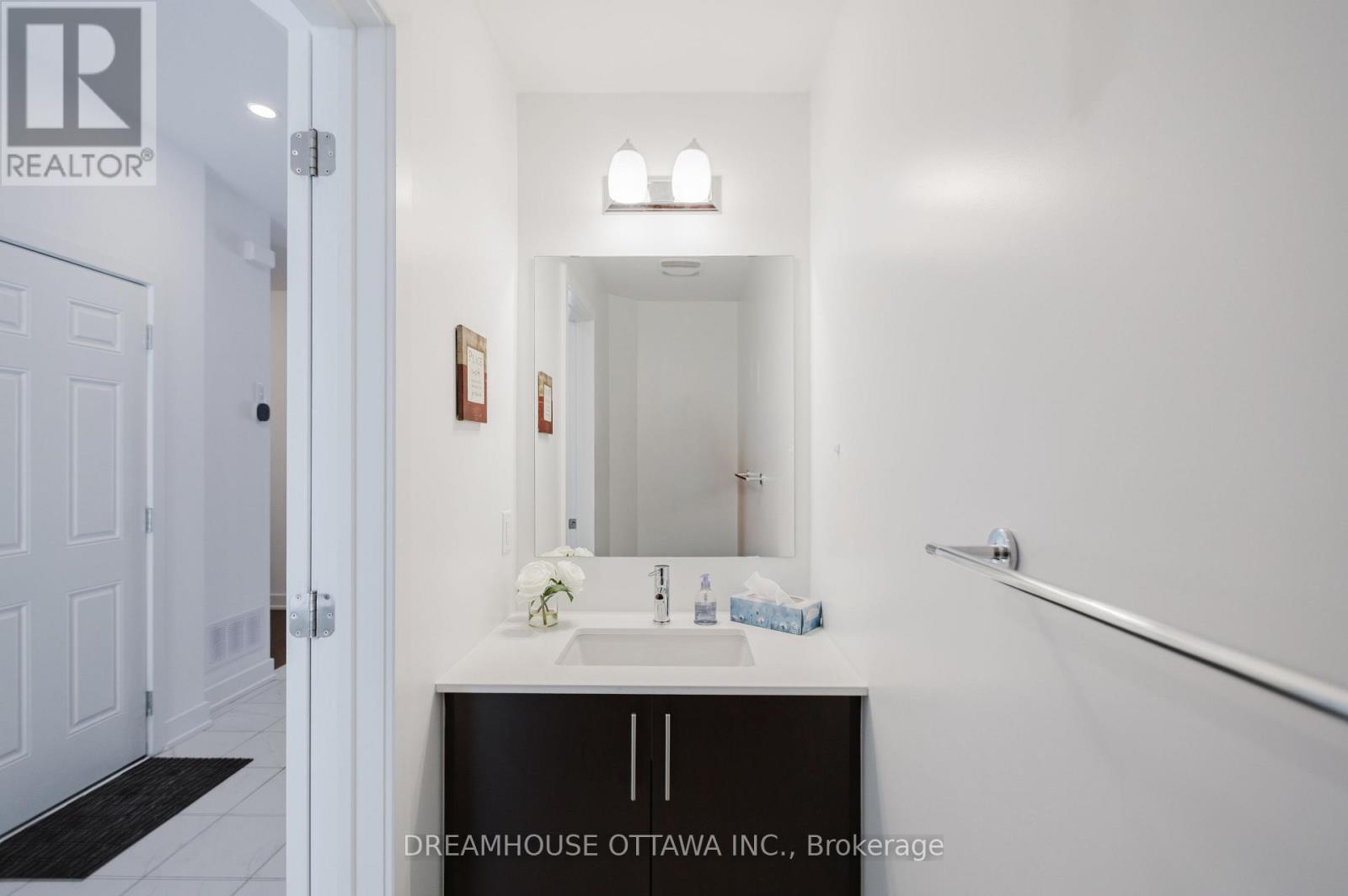 257 Finsbury Avenue, Ottawa, Ontario  K2S 2Y2 - Photo 6 - X12649904