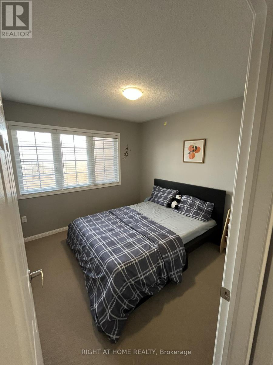 2439 Springforest Drive, Oakville, Ontario  L6M 0A1 - Photo 14 - W12649902