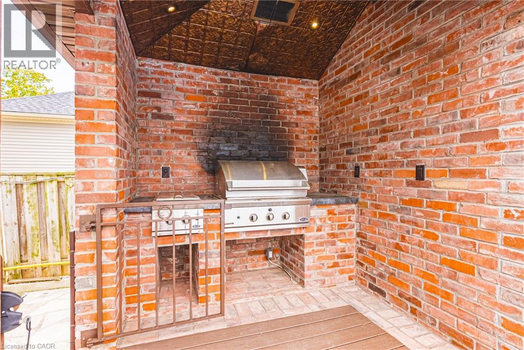 1164 Barton Street, Stoney Creek, Ontario  L8E 5H1 - Photo 38 - 40788605