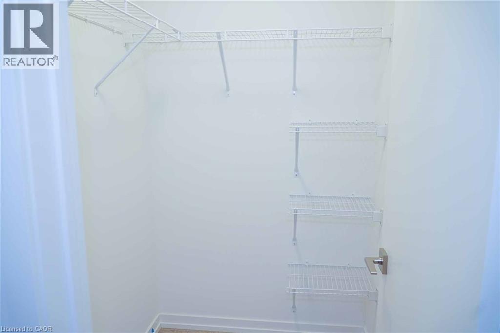 14 Lytham Green Circle Unit# 24, Newmarket, Ontario  L3Y 0H3 - Photo 25 - 40795012