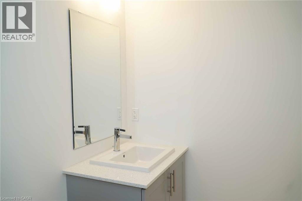 14 Lytham Green Circle Unit# 24, Newmarket, Ontario  L3Y 0H3 - Photo 28 - 40795012