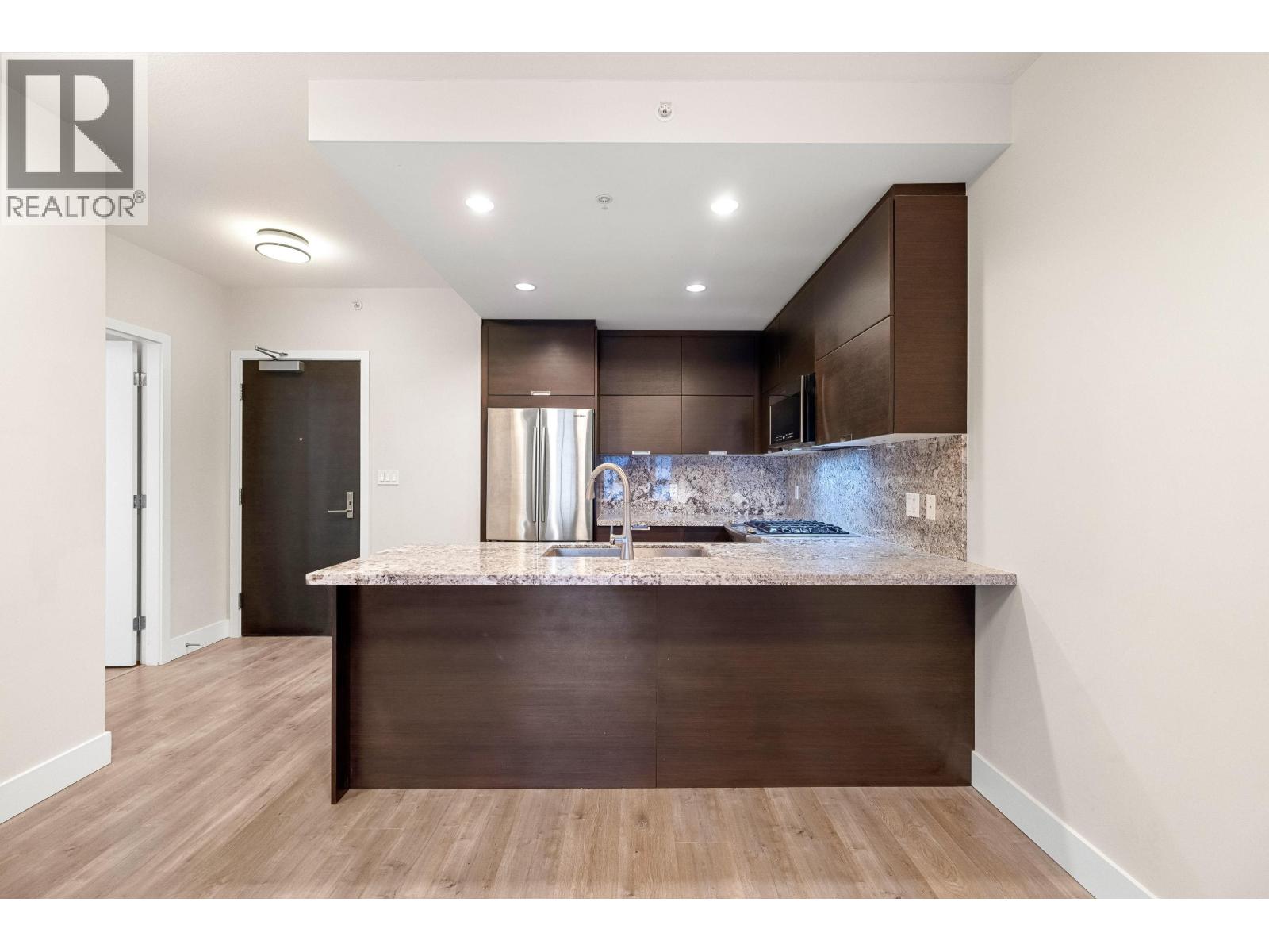 602 2077 Rosser Avenue, Burnaby, British Columbia  V5C 0G6 - Photo 8 - R3074870