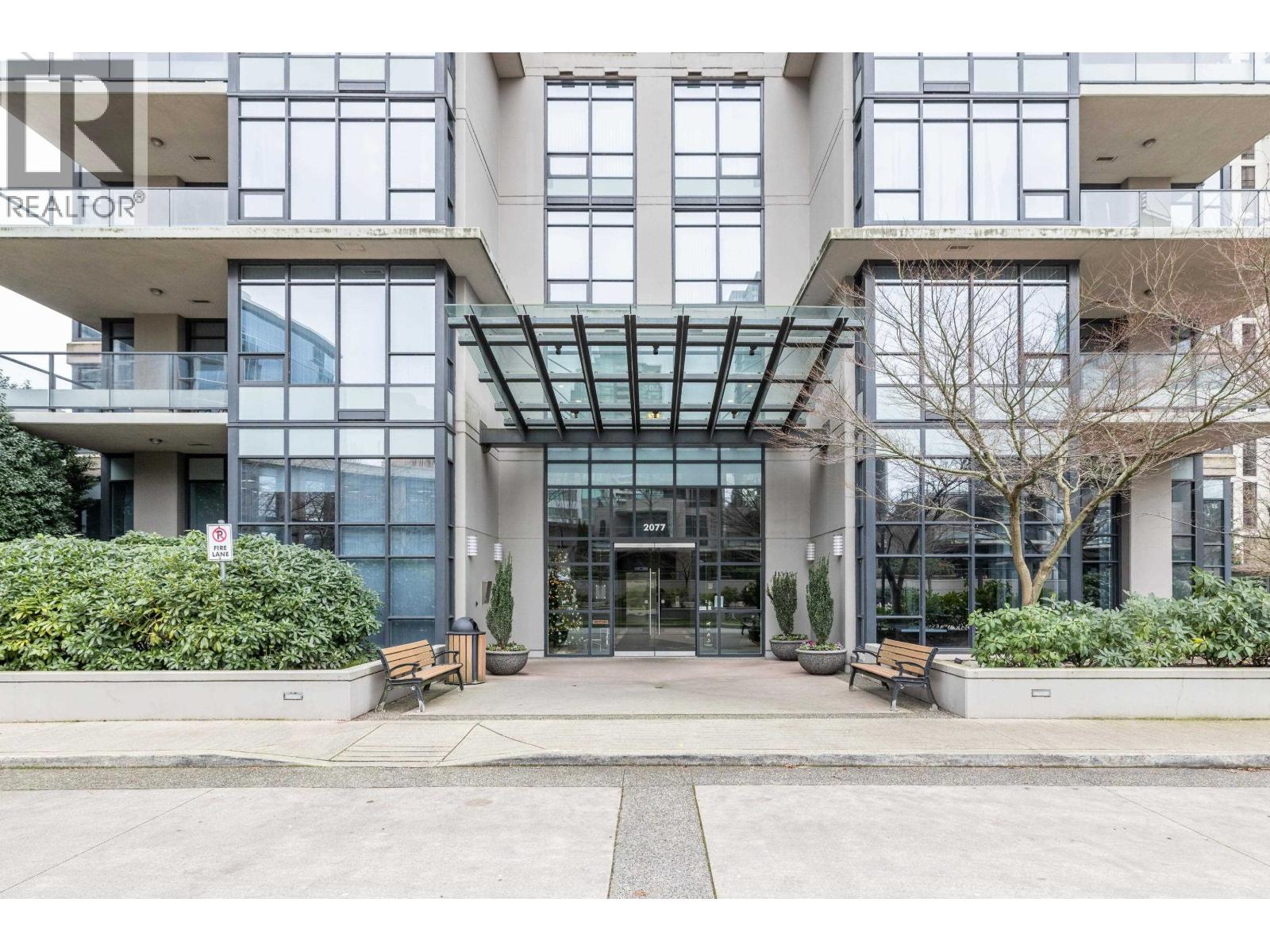 602 2077 Rosser Avenue, Burnaby, British Columbia  V5C 0G6 - Photo 2 - R3074870