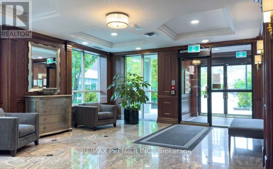 303 - 17 Michael Power Place, Toronto, Ontario  M9A 5G5 - Photo 2 - W12649918