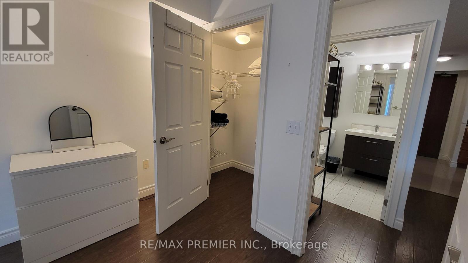 303 - 17 Michael Power Place, Toronto, Ontario  M9A 5G5 - Photo 22 - W12649918