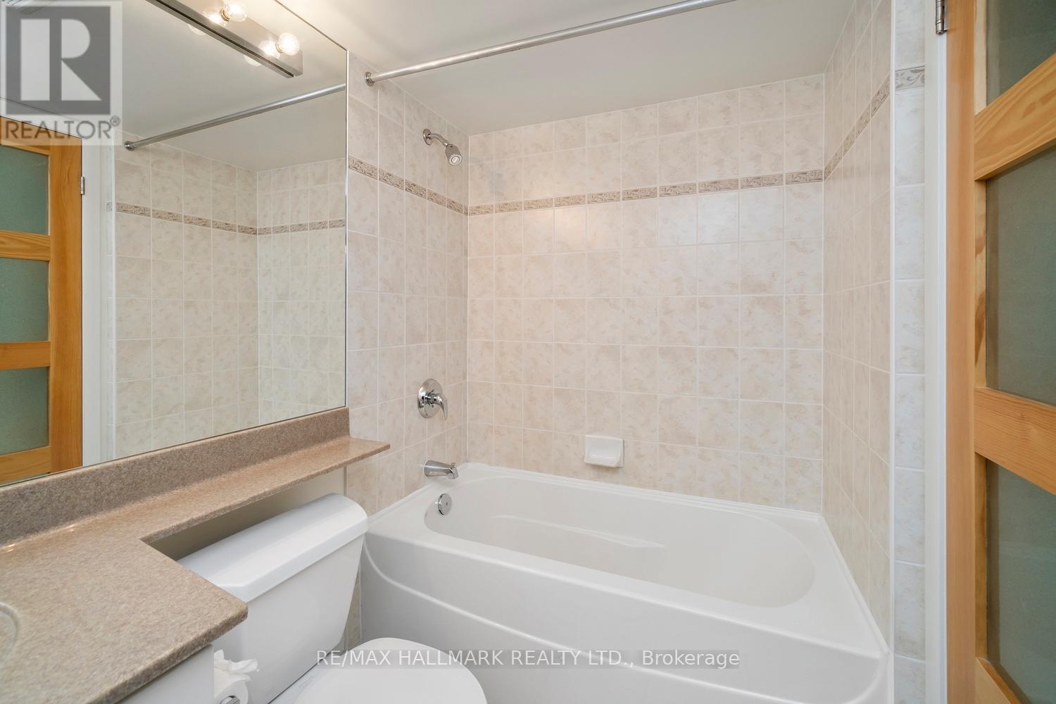 410 - 219 Fort York Boulevard, Toronto, Ontario  M6H 1A5 - Photo 18 - C12515076