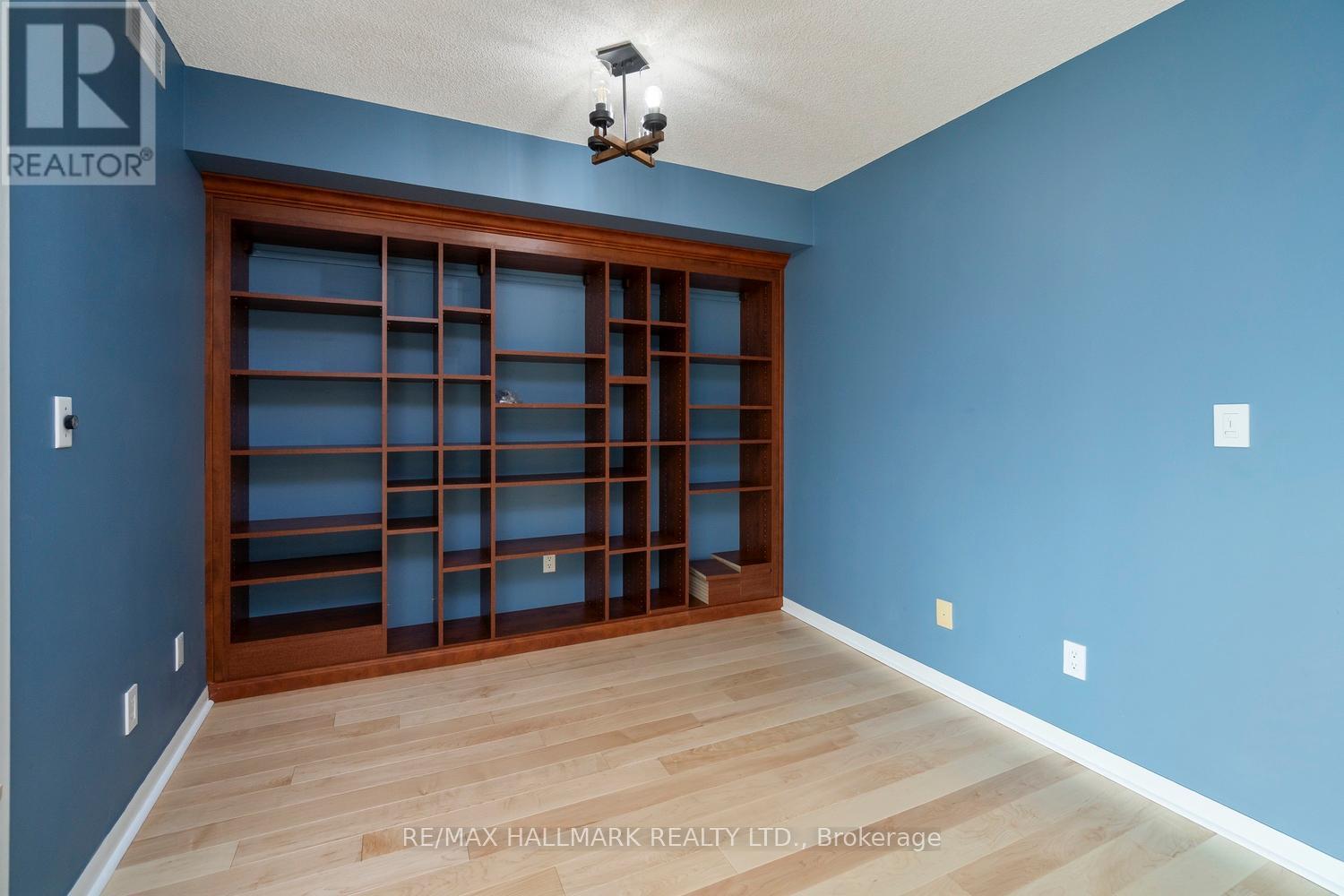 410 - 219 Fort York Boulevard, Toronto, Ontario  M6H 1A5 - Photo 9 - C12515076