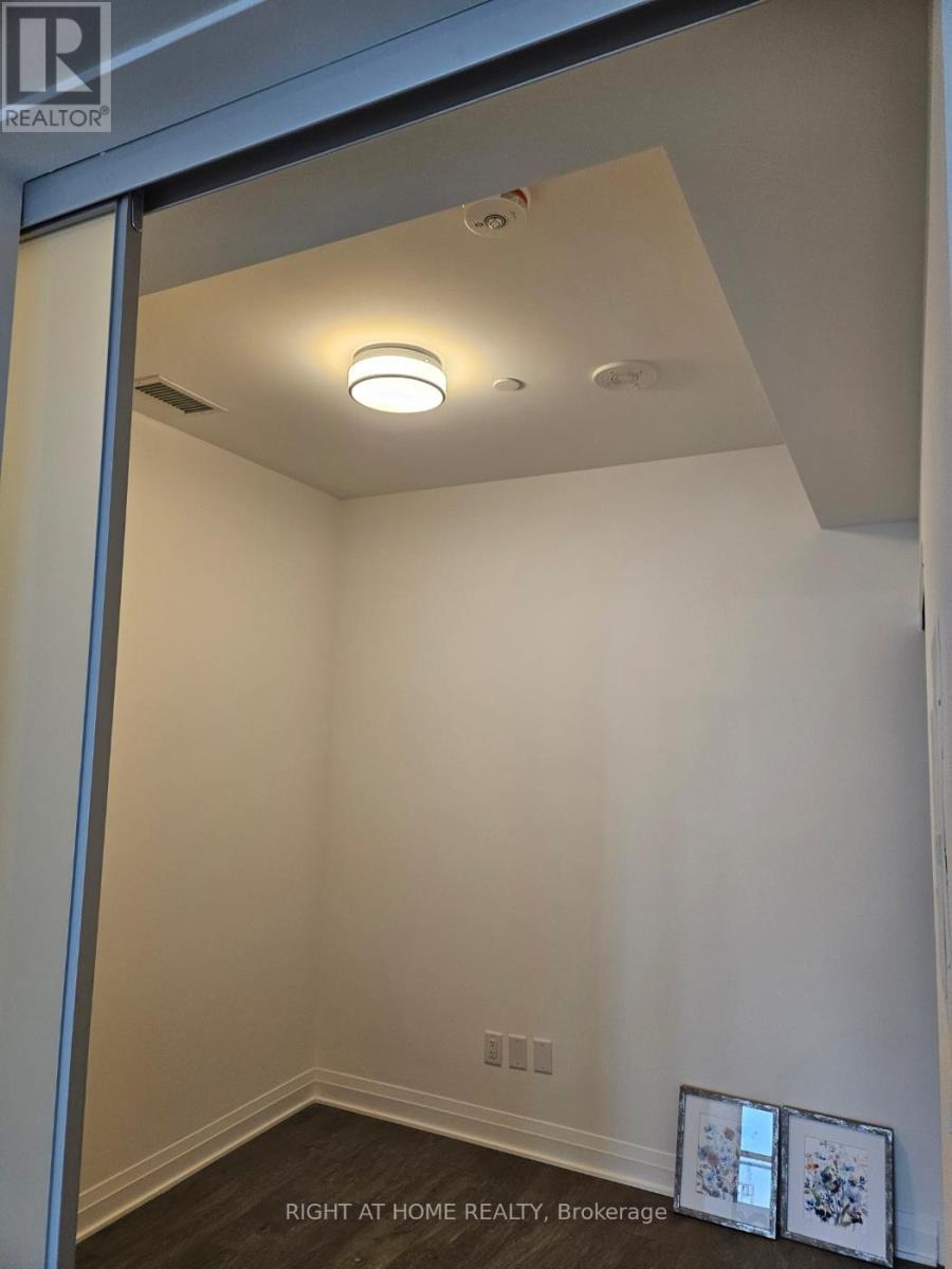 1205 - 4015 The Exchange Street, Mississauga, Ontario  L5B 0N9 - Photo 23 - W12640076