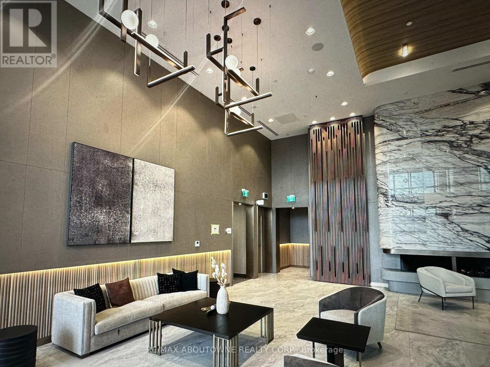 511 - 1100 Sheppard Avenue W, Toronto, Ontario  M3K 0E4 - Photo 2 - W12649924