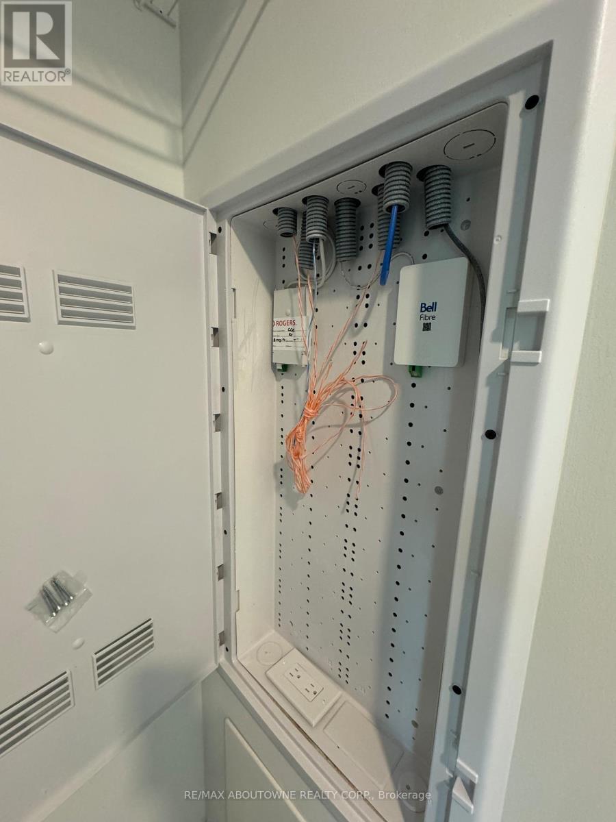 511 - 1100 Sheppard Avenue W, Toronto, Ontario  M3K 0E4 - Photo 9 - W12649924