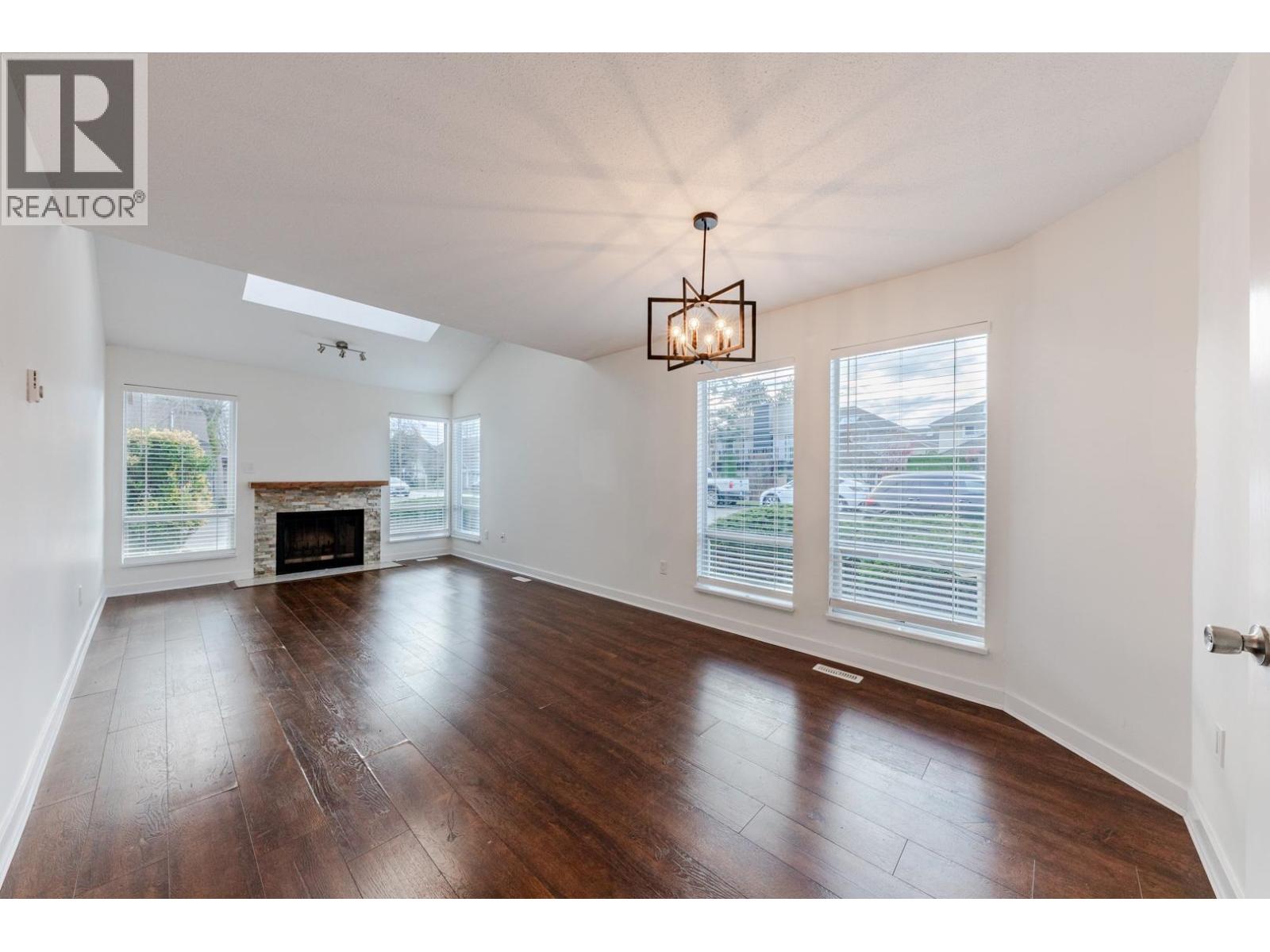 8008 Ash Street, Richmond, British Columbia V6Y 3H8 - Photo 2 - R3074846