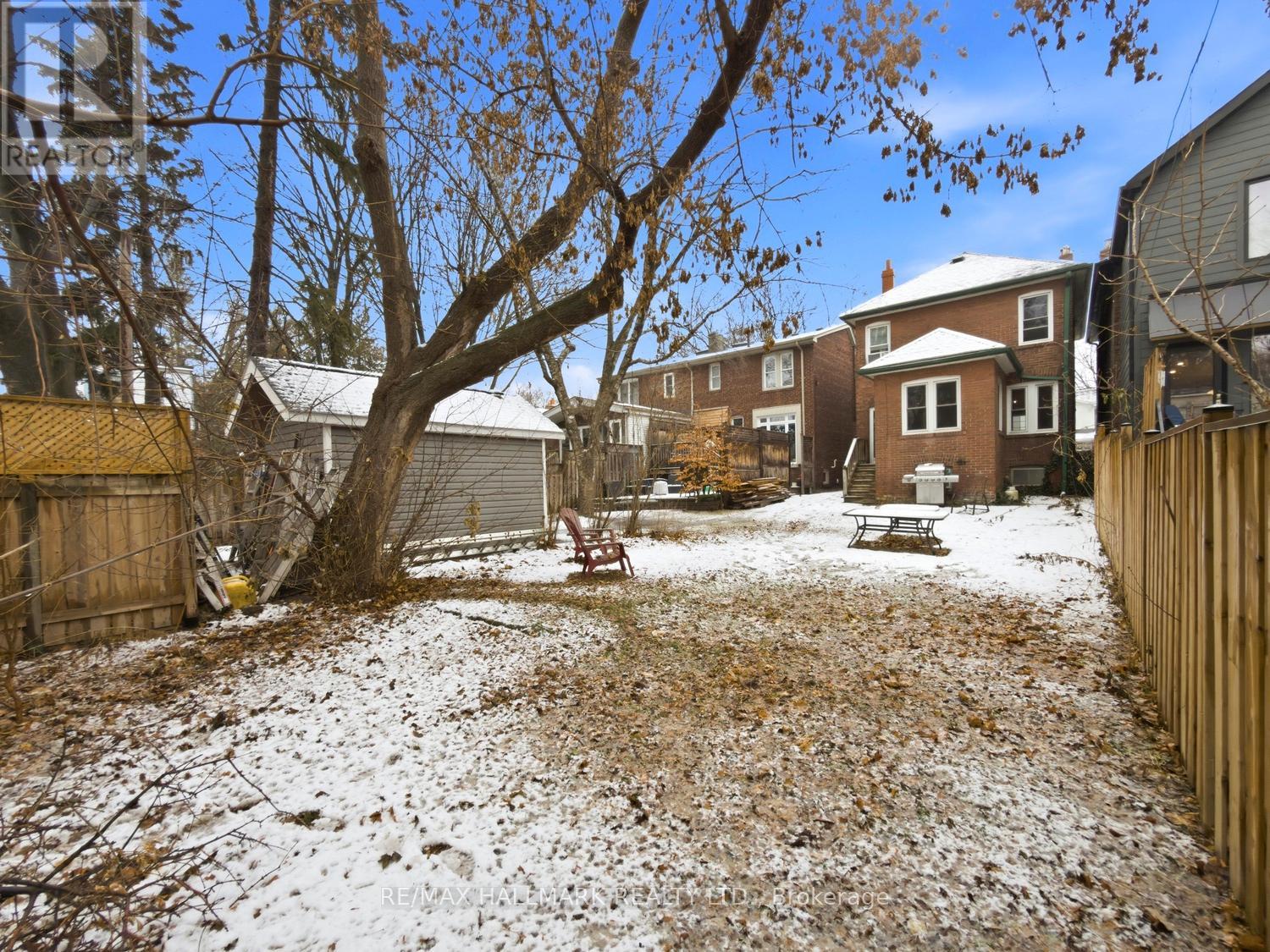 130 Elmer Avenue, Toronto, Ontario  M4L 3R8 - Photo 17 - E12649936