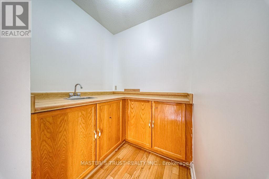 31 Goldhawk Trail, Toronto, Ontario  M1V 3R4 - Photo 11 - E12596436