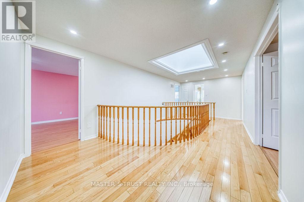 31 Goldhawk Trail, Toronto, Ontario  M1V 3R4 - Photo 19 - E12596436