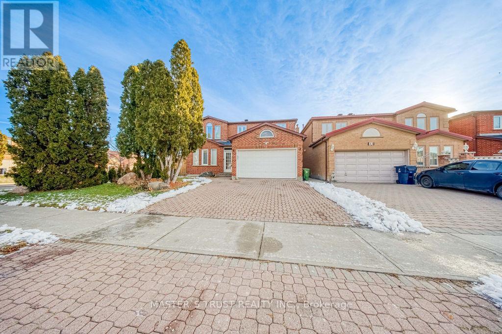 31 Goldhawk Trail, Toronto, Ontario  M1V 3R4 - Photo 2 - E12596436