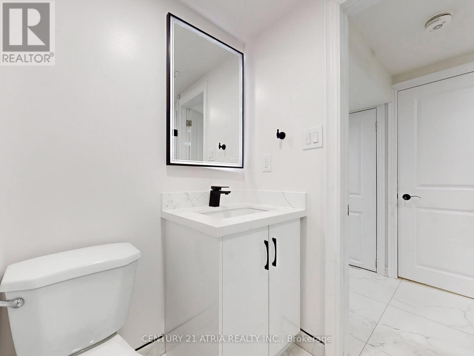 Lower B - 57 Saddle Ridge Drive, Toronto, Ontario  M4A 1Z6 - Photo 8 - C12648500