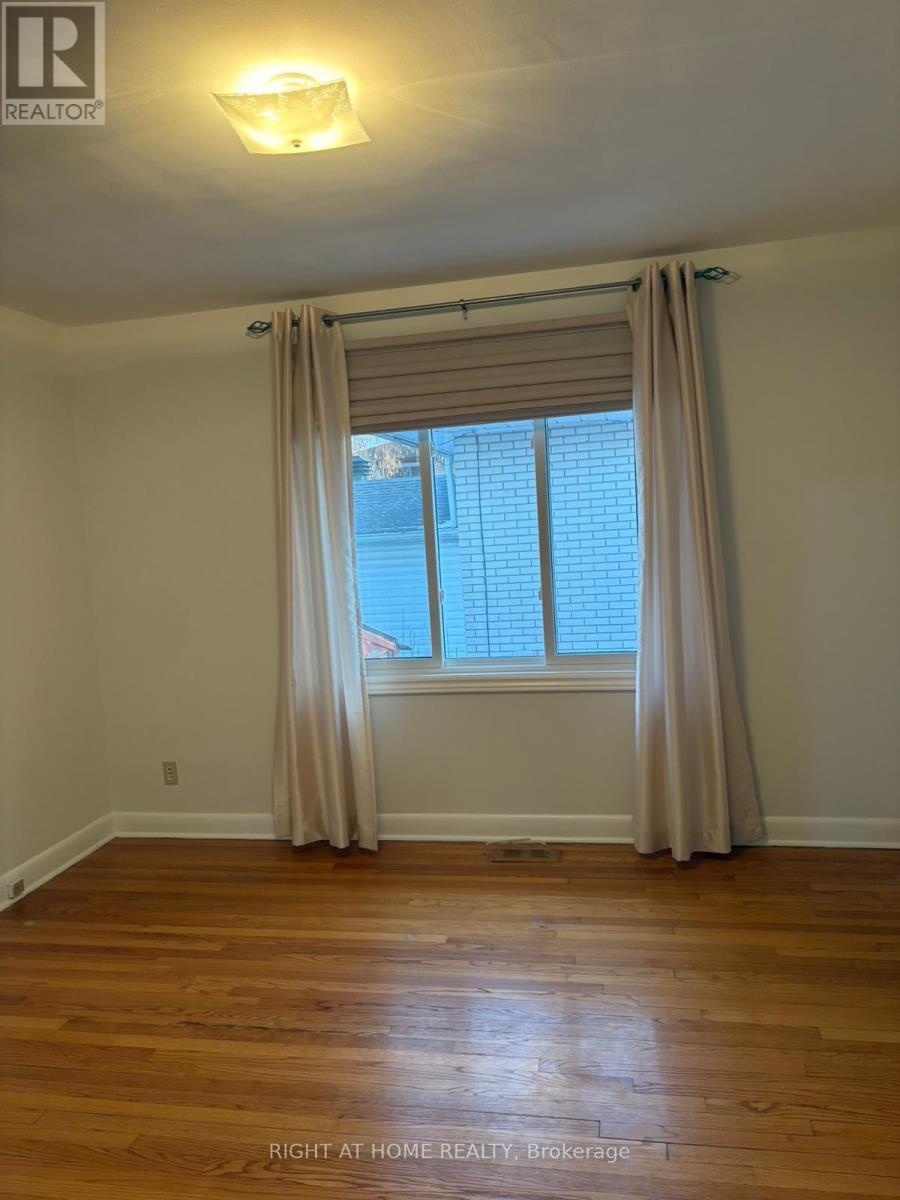 1987 Cochrane Street, Ottawa, Ontario  K1V 7R5 - Photo 10 - X12649786