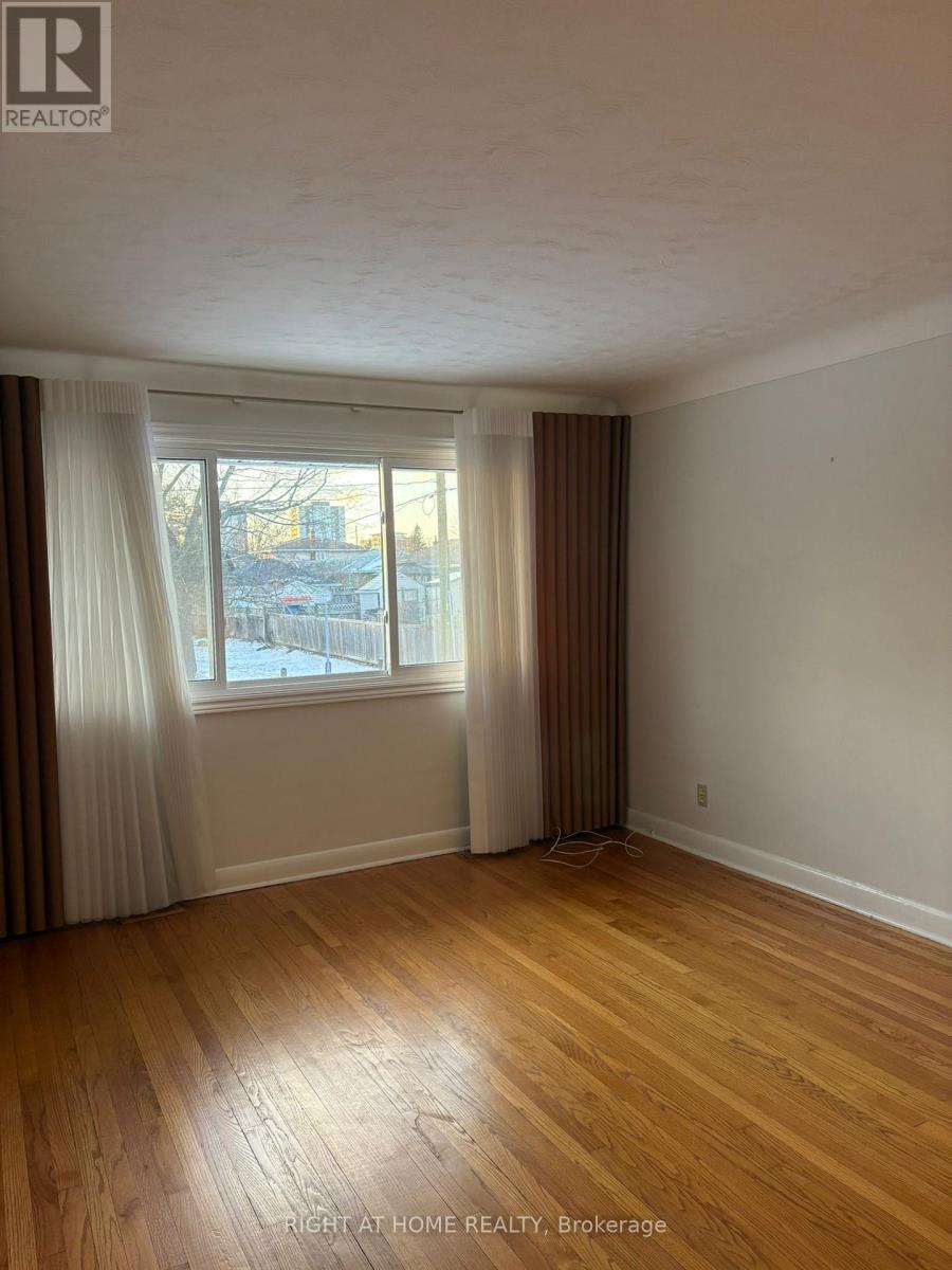 1987 Cochrane Street, Ottawa, Ontario  K1V 7R5 - Photo 12 - X12649786