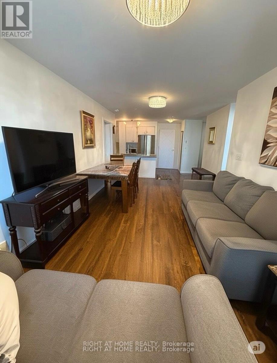 926 - 18 Harding Boulevard, Richmond Hill, Ontario  L4C 0T3 - Photo 4 - N12649950