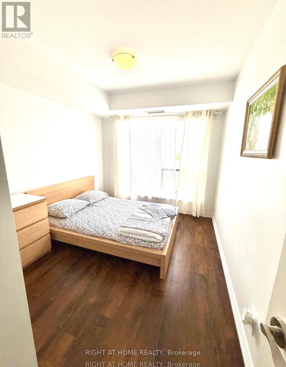 926 - 18 Harding Boulevard, Richmond Hill, Ontario  L4C 0T3 - Photo 8 - N12649950