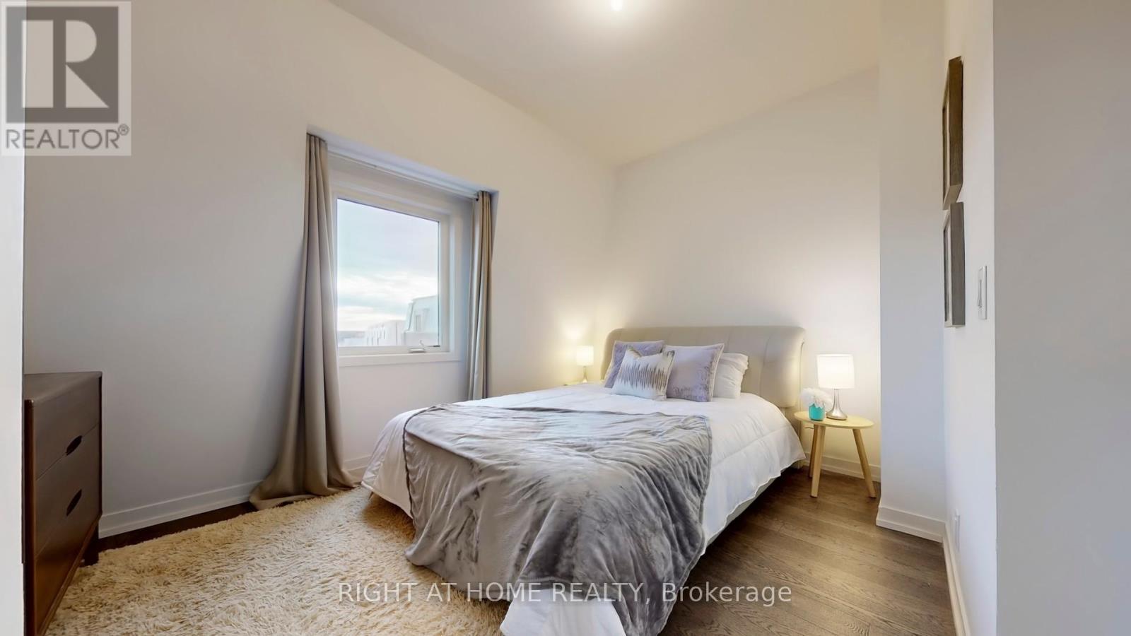 32 Spruce Pines Crescent, Toronto, Ontario  M4A 2X2 - Photo 20 - C12649958