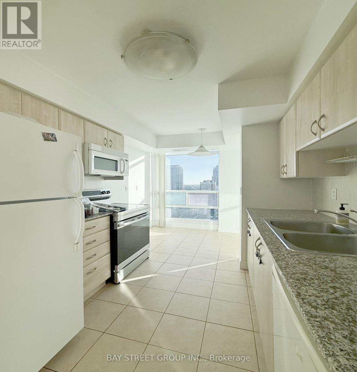 1802 - 31 Bales Avenue, Toronto, Ontario  M2N 7L6 - Photo 4 - C12649960