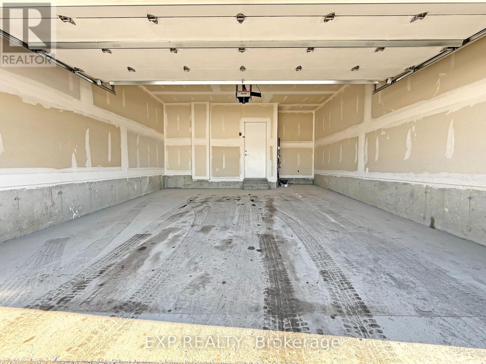 10 Honey Milk Lane, Richmond Hill, Ontario  L4B 0J7 - Photo 45 - N12649968