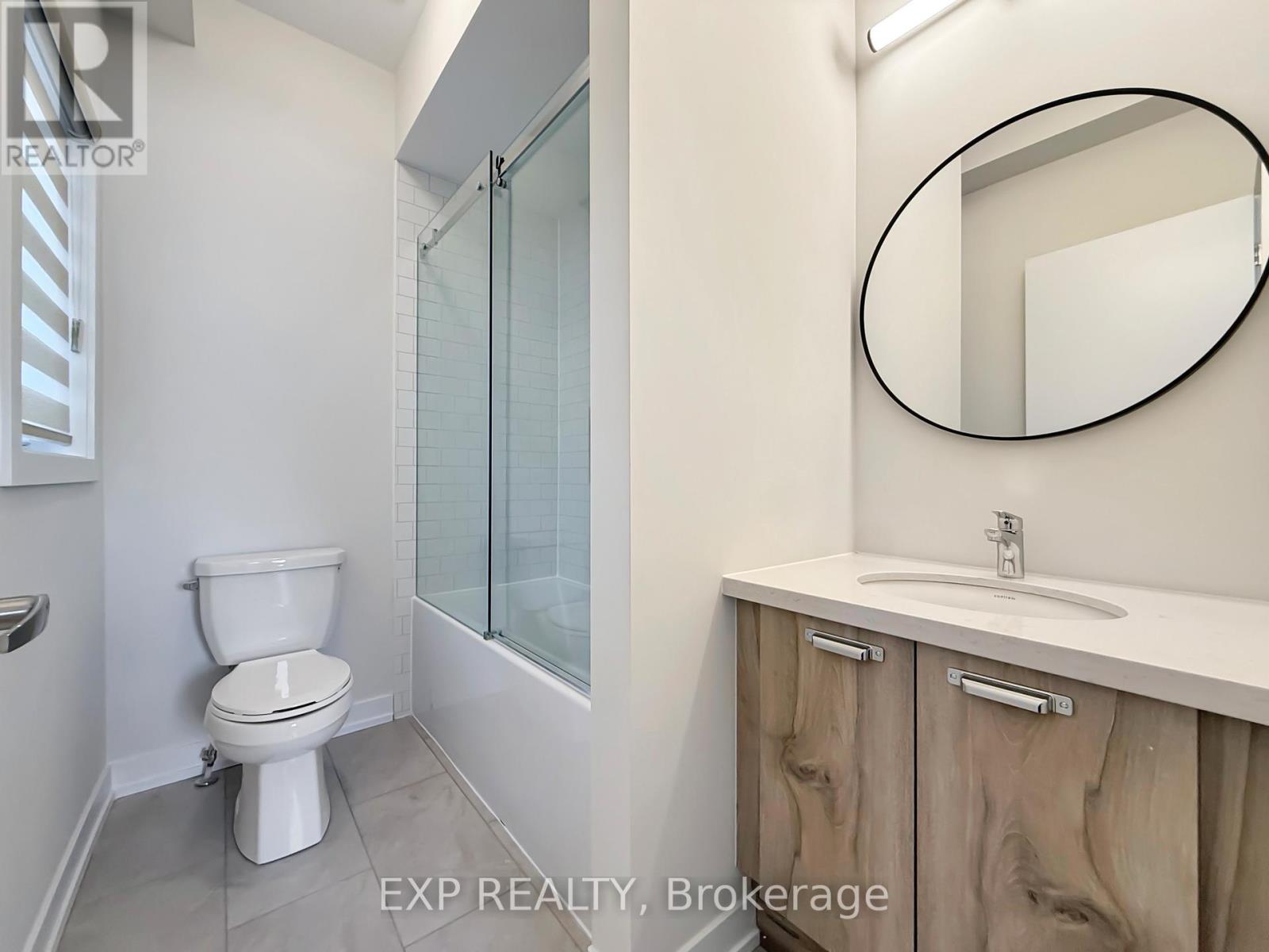 10 Honey Milk Lane, Richmond Hill, Ontario  L4B 0J7 - Photo 9 - N12649968