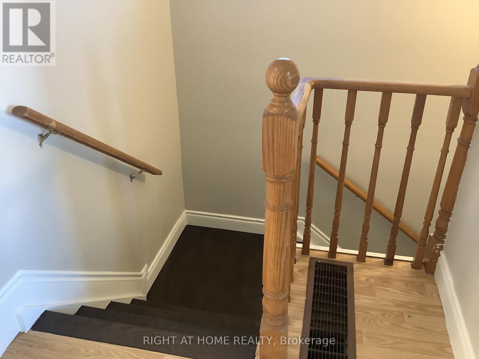 11 Rosenfeld Drive, Barrie, Ontario  L4M 5X3 - Photo 19 - S12649962