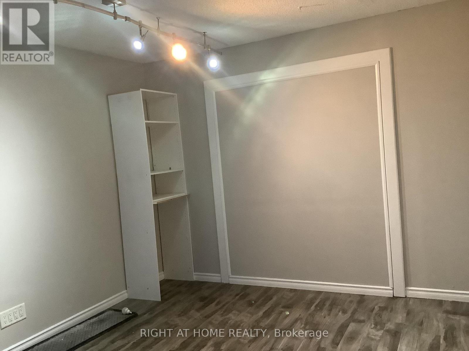 11 Rosenfeld Drive, Barrie, Ontario  L4M 5X3 - Photo 22 - S12649962