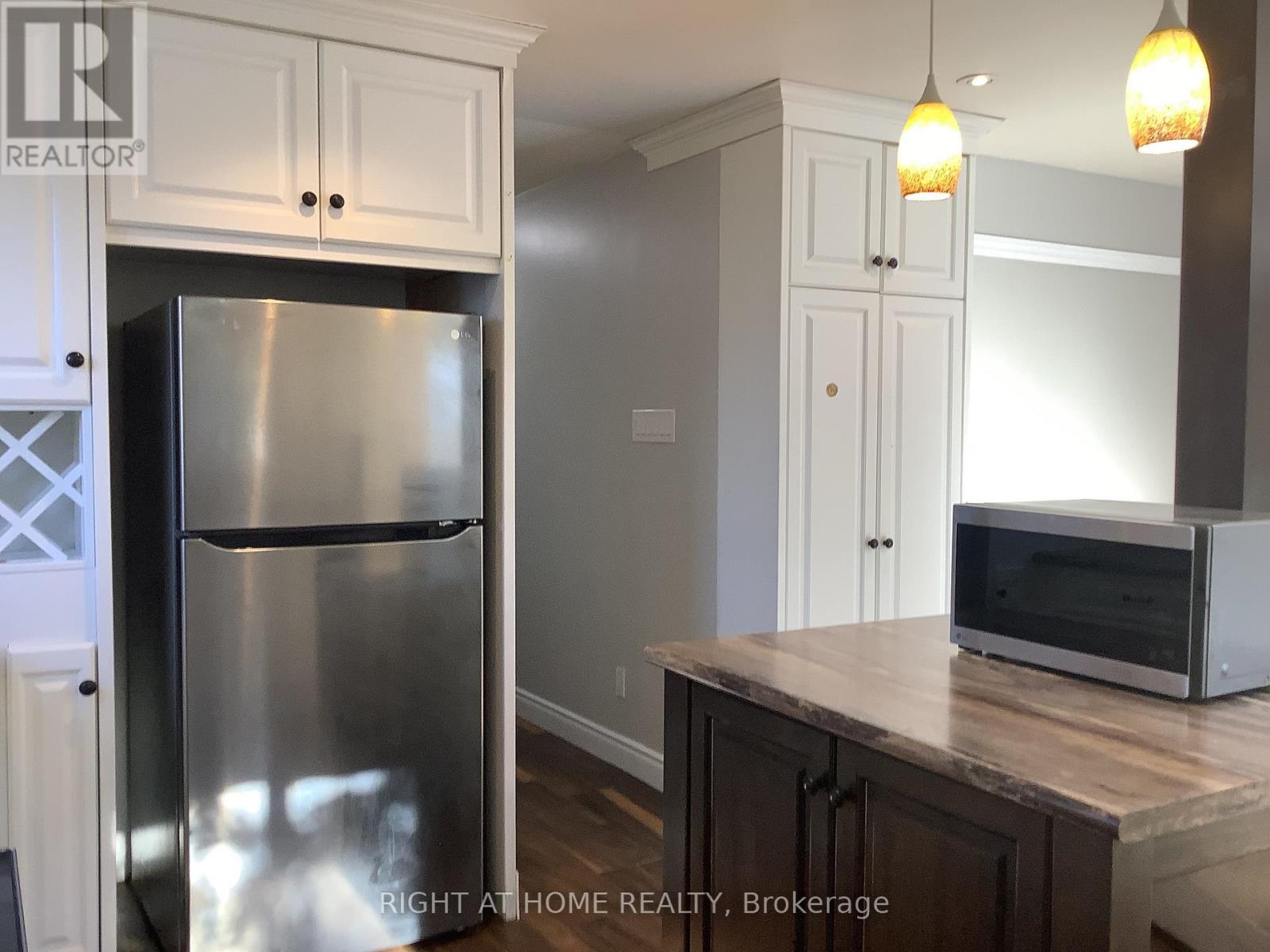 11 Rosenfeld Drive, Barrie, Ontario  L4M 5X3 - Photo 4 - S12649962