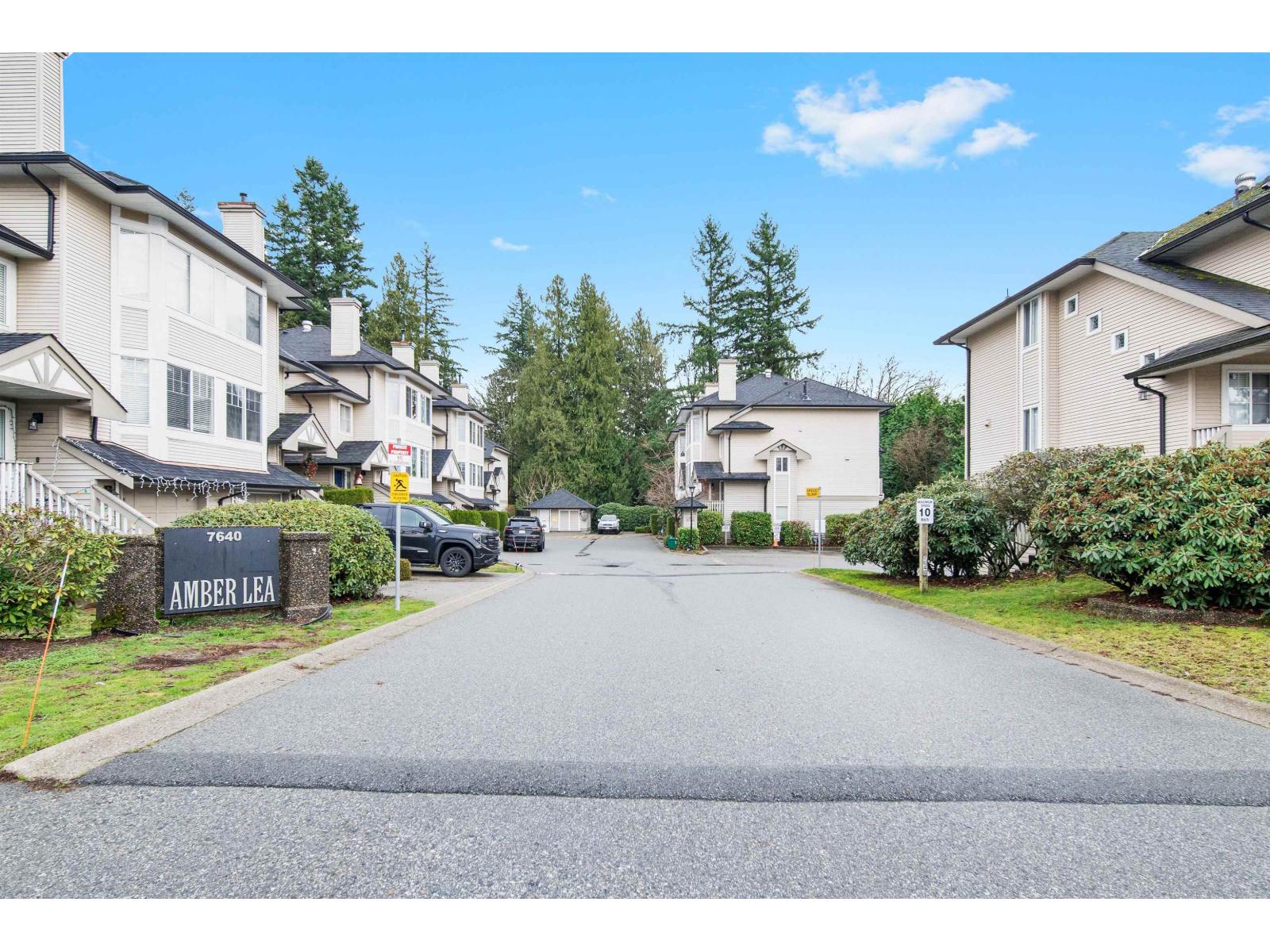 32 7640 Blott Street, Mission, British Columbia  V2V 3K3 - Photo 2 - R3074047