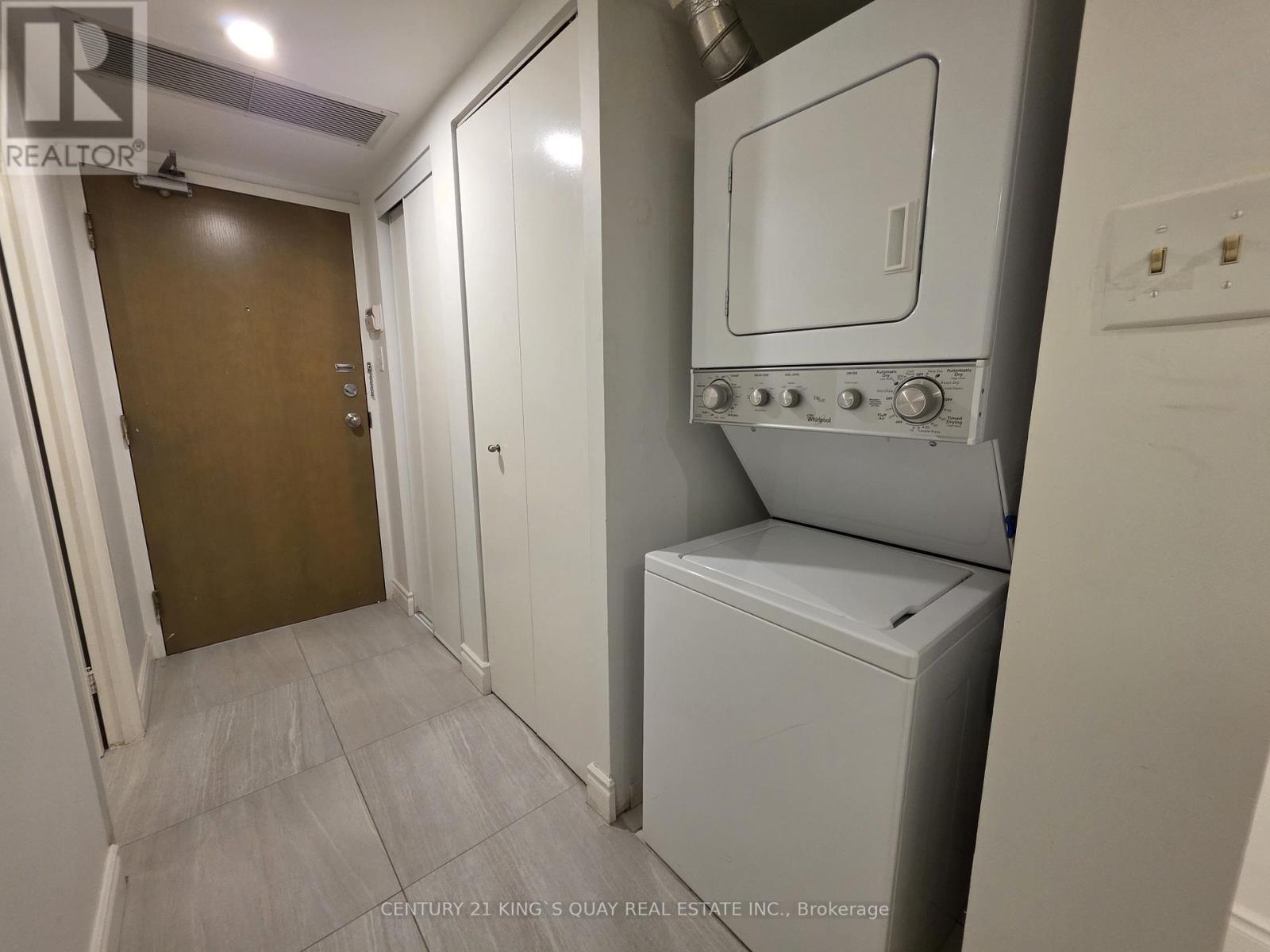 2513 - 1001 Bay Street, Toronto, Ontario  M5S 3A6 - Photo 13 - C12649970