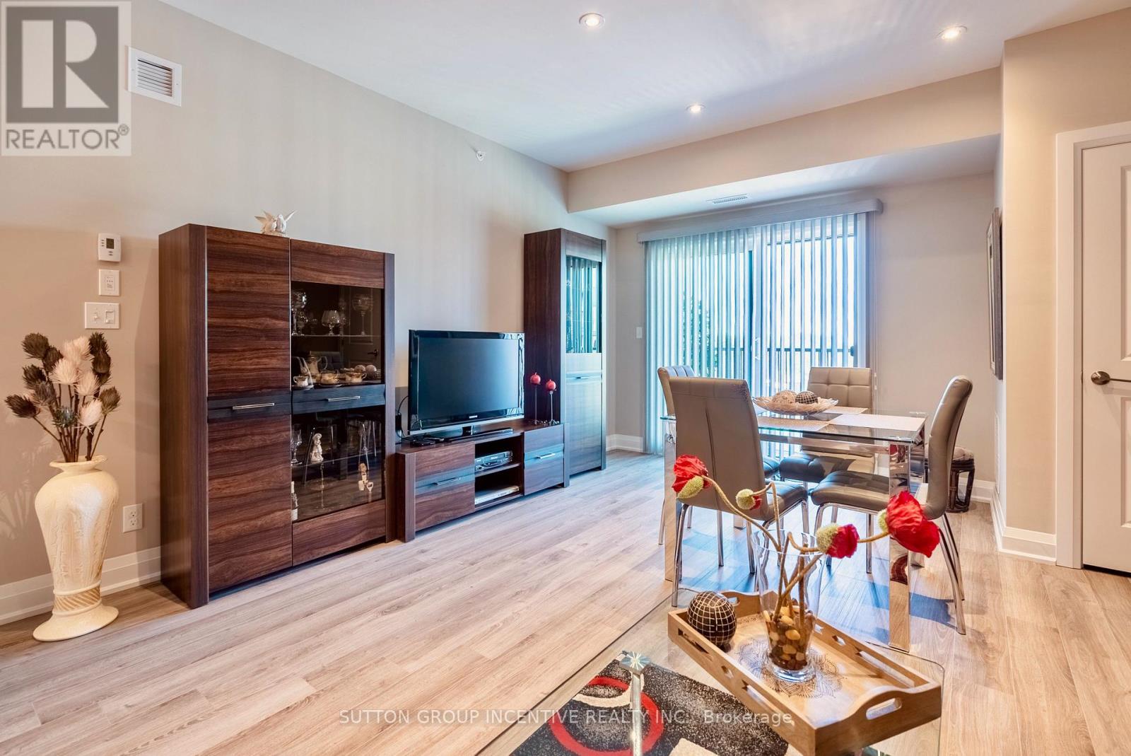 305 - 54 Koda Street, Barrie, Ontario  L9J 0J6 - Photo 7 - S12649974