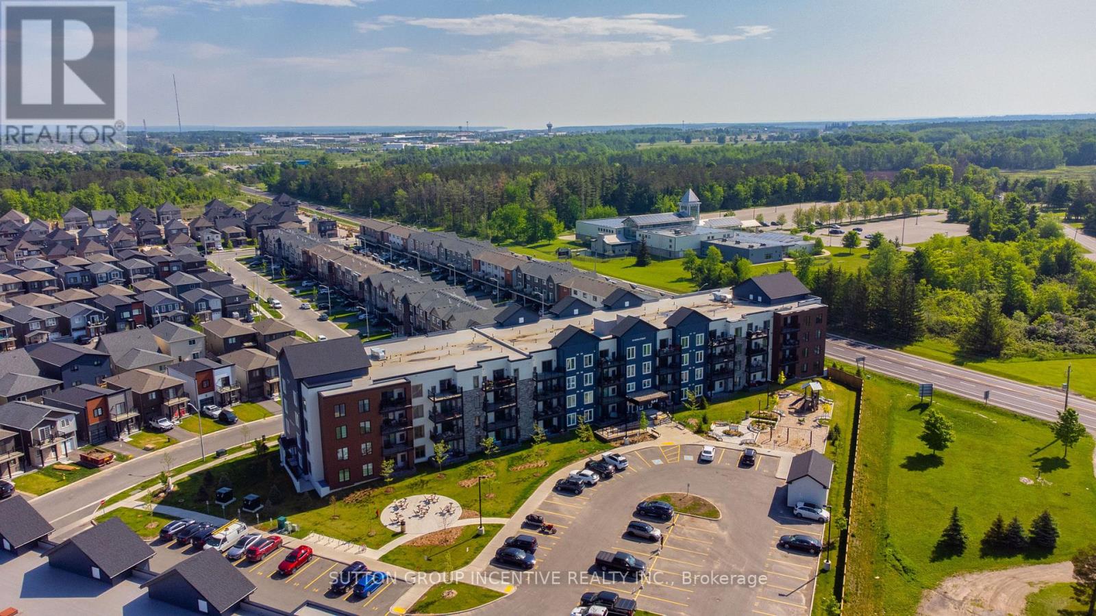 305 - 54 Koda Street, Barrie, Ontario  L9J 0J6 - Photo 8 - S12649974