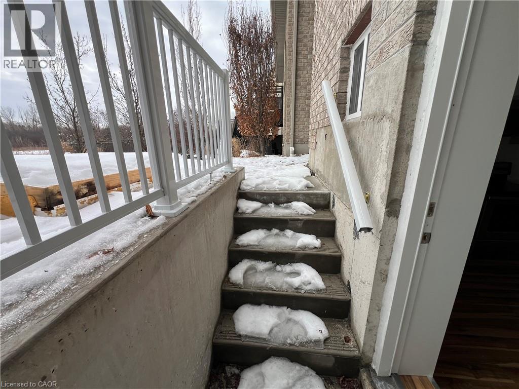 213 PAIGE Place Unit# Lower, Kitchener, Ontario