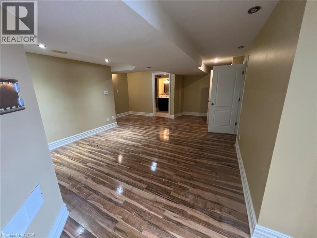 213 Paige Place Unit# Lower, Kitchener, Ontario  N2K 4P5 - Photo 3 - 40795032