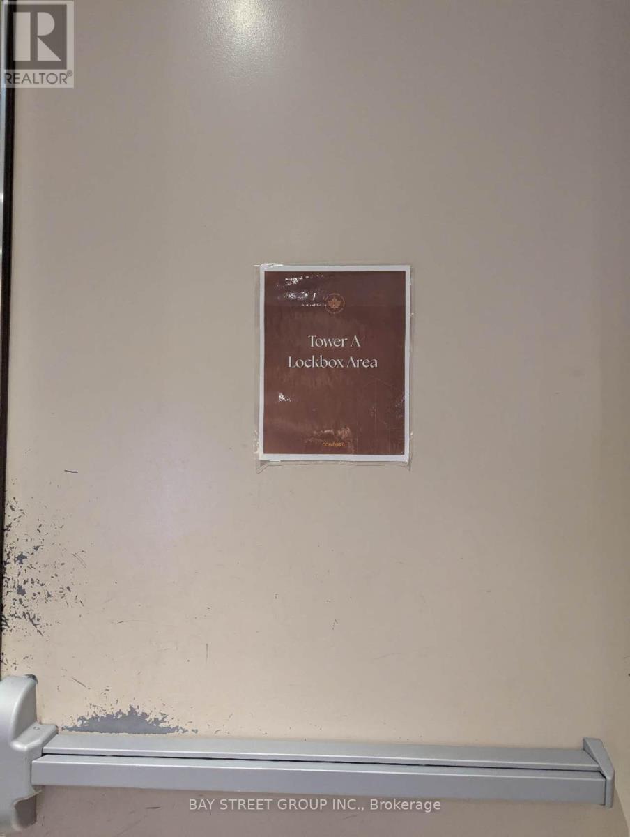 4210 - 1 Concord Cityplace Way, Toronto, Ontario  M5V 0X3 - Photo 7 - C12649982